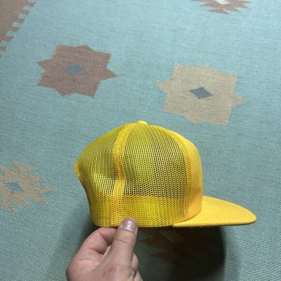 Vintage 80s 90s trucker hat mesh cap blank yellow young an snapback plain - Picture 8 of 8